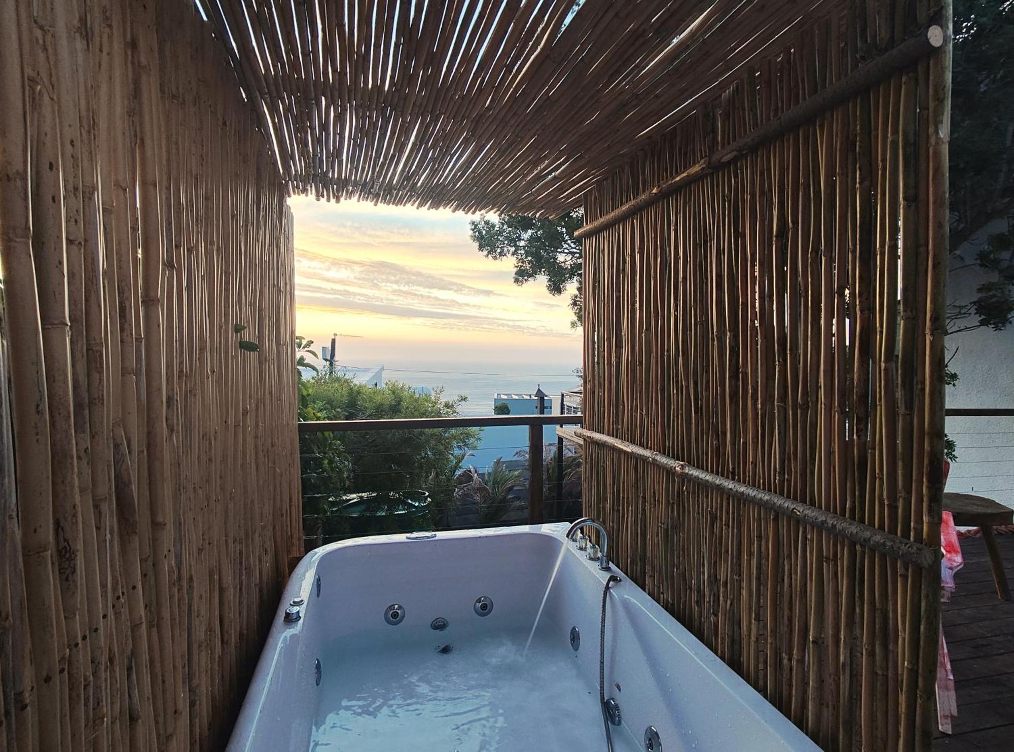 Sun&Sand Camps Bay ケープタウン エクステリア 写真